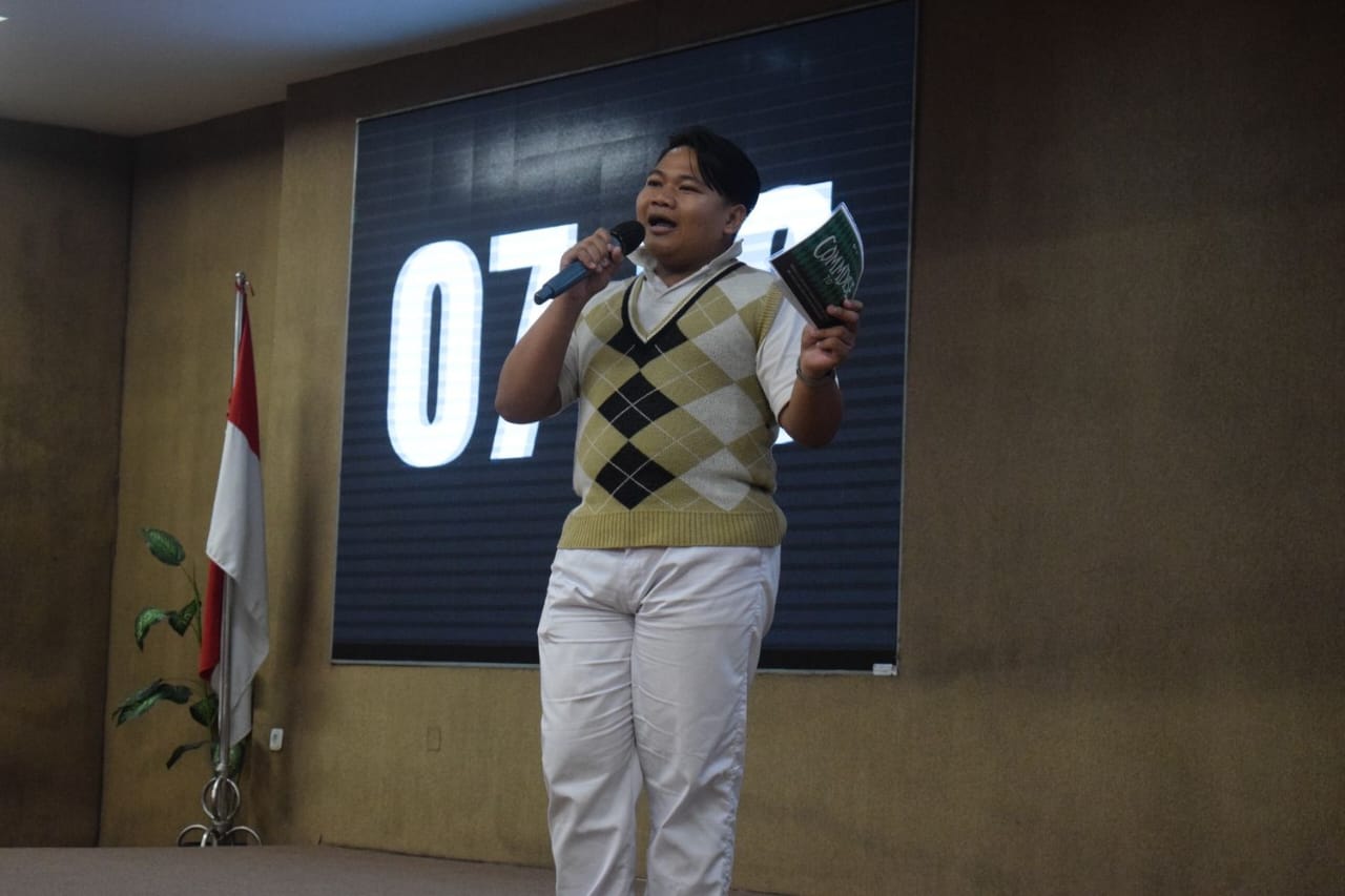 COMMUNICATION PARADISE